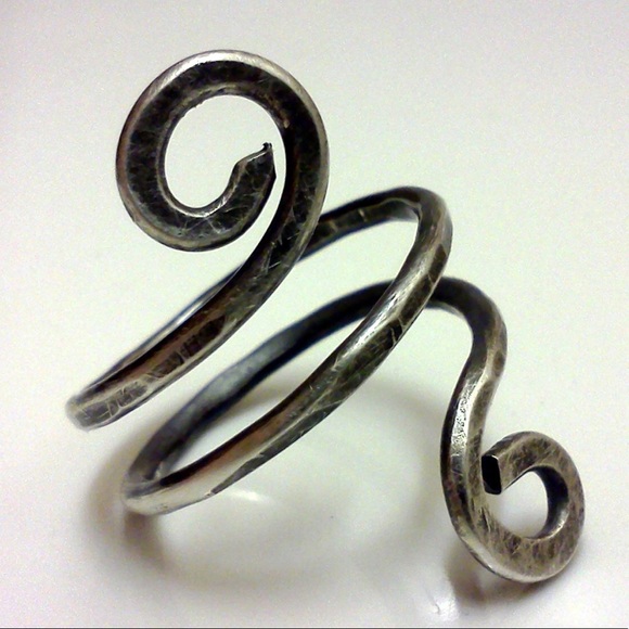 HAND MADE RINGS | OOAK Copper pinkie ring - Picture 3 of 7